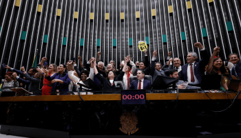 fim-da-escala-6x1-aprovada-na-Camara-1