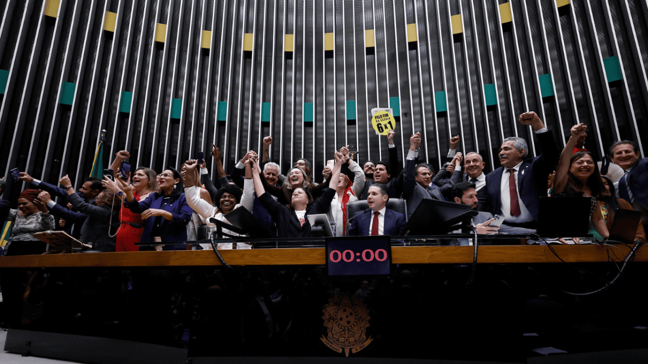 fim-da-escala-6x1-aprovada-na-Camara-1