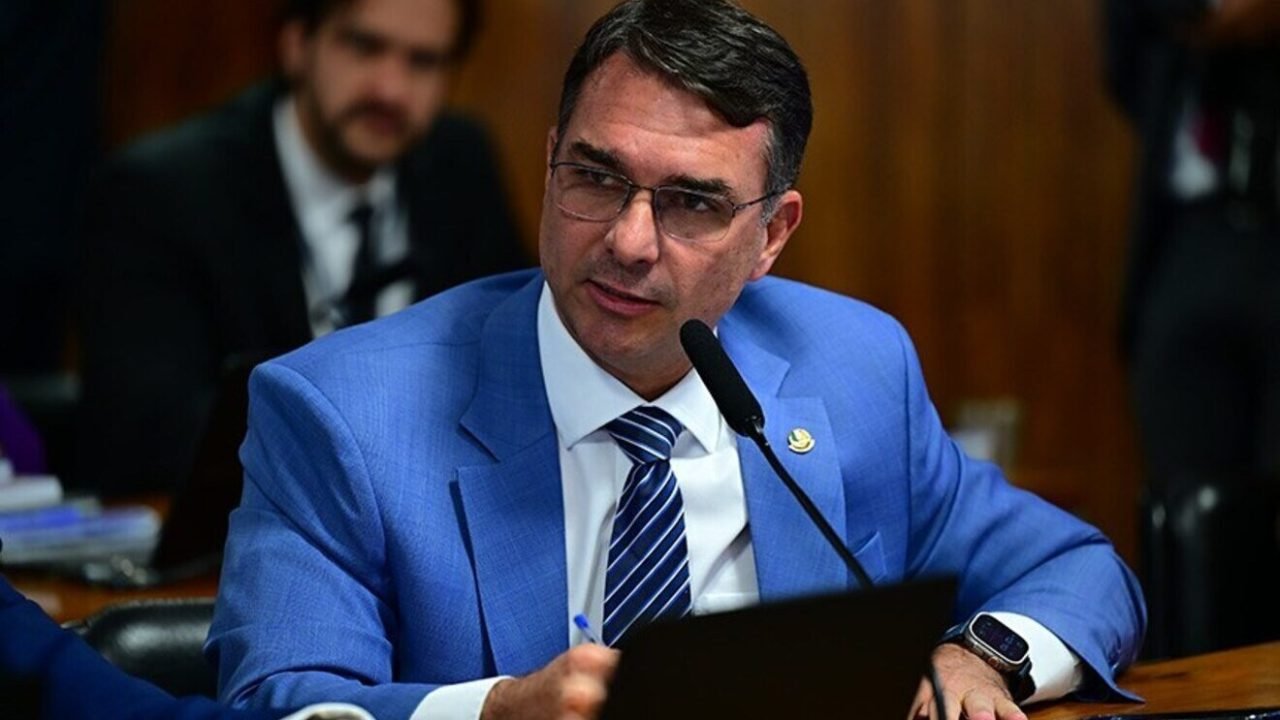 flavio-bolsonaro-1