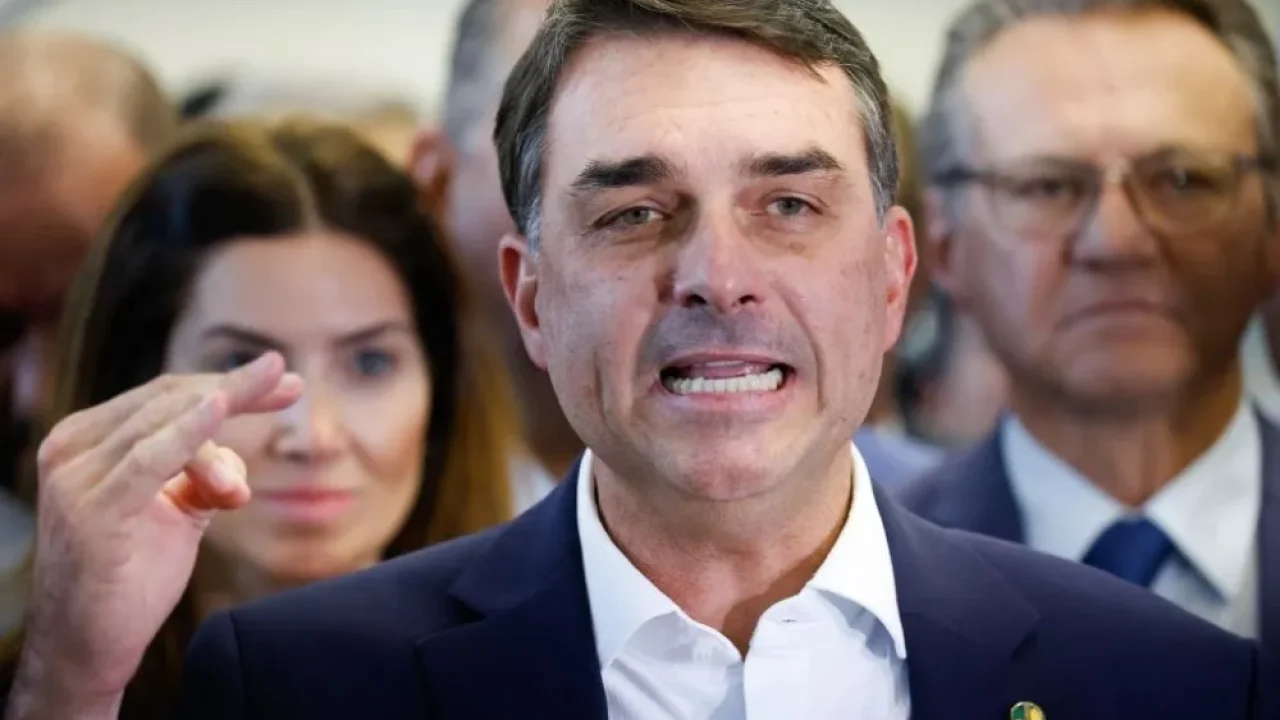 flavio-bolsonaro-1