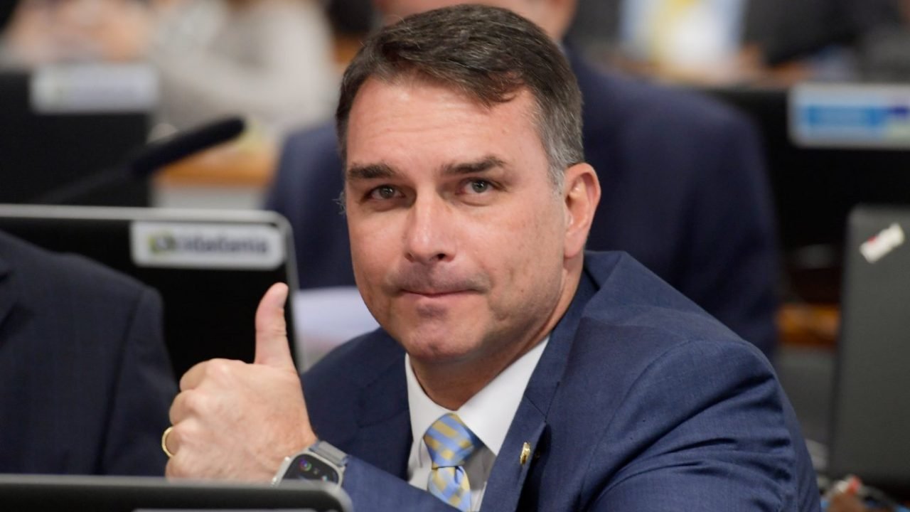 flavio-bolsonaro-depoimento-policia-federal-1-1