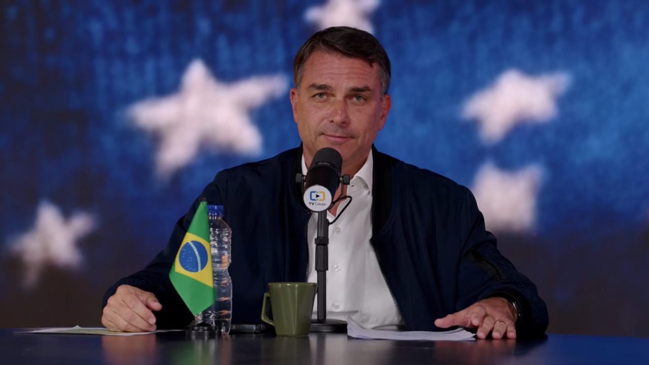 flavio-bolsonaro-live-23-set