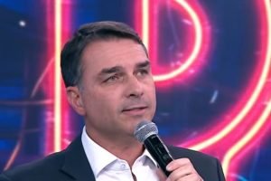 Senador Flávio Bolsonaro em pronunciamento sobre a indicação de Tarcísio ao gove