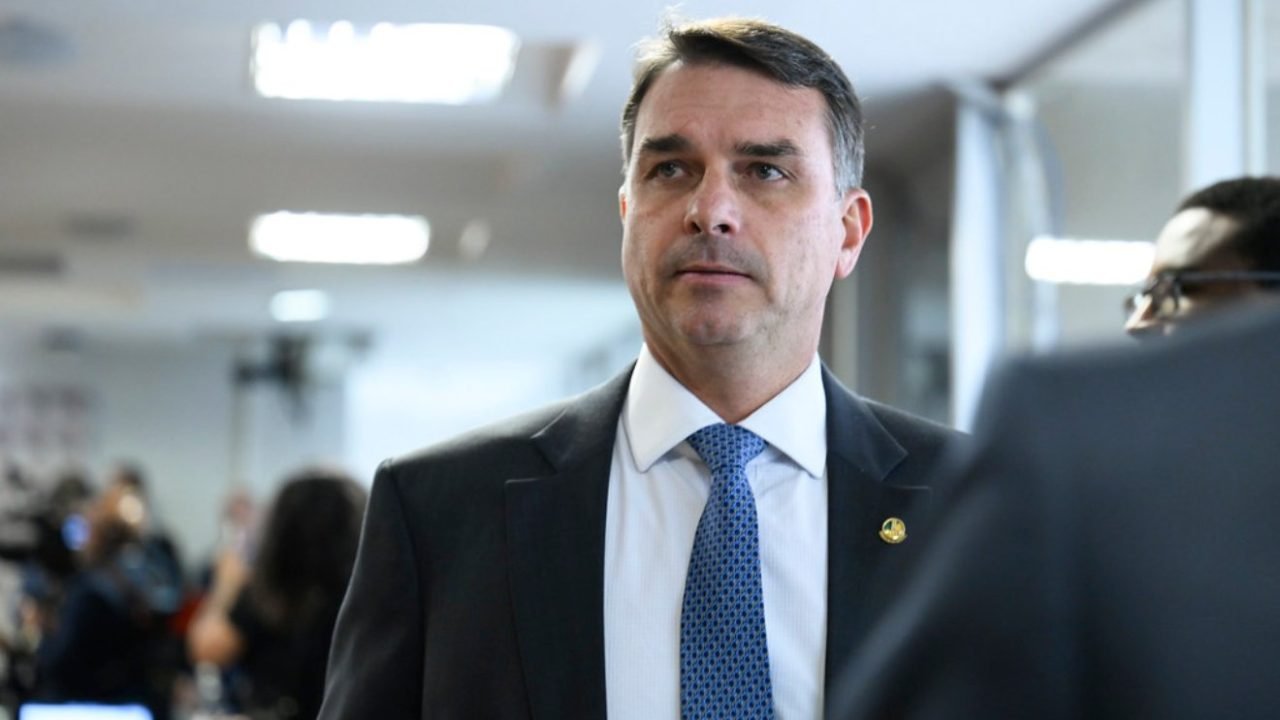 flavio-bolsonaro-senador-3