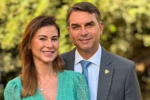 flavio-fernanda-bolsonaro-arquivo-pessoal006668170202608142101.webp.webp