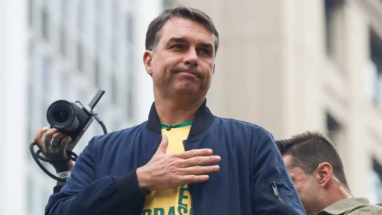 flaviobolsonaroavpaulista2-e1788811799533006714700202609120948.webp