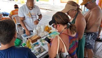 Sanepar e Biopower promovem o descarte consciente de óleo. — Foto: Governo do Pa