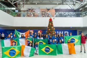 Estudantes do Paraná viajam para a Irlanda — Foto: Governo do Paraná