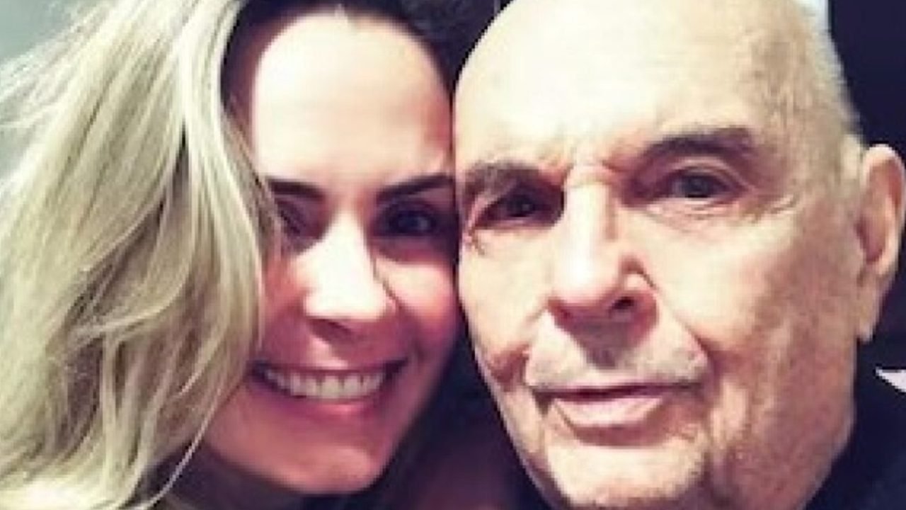 Foto: 1 de 1 Ana Paula Renault e o pai, Gerardo Renault - Metrópoles - Foto: Rep