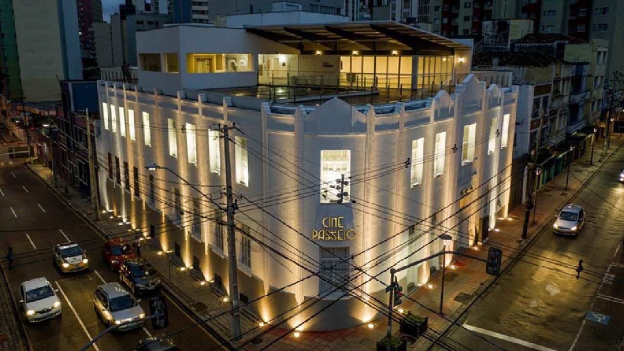 Exibição do Globo de Ouro em Curitiba — Foto: Foto: Daniel Castellano/SMCS (arqu