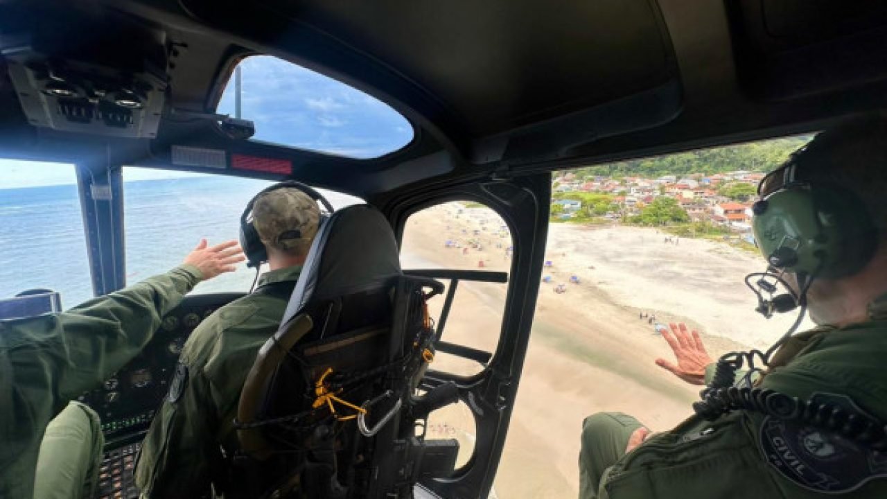 Polícia Civil do Paraná realiza voos de polícia judiciária no Litoral — Foto: Go