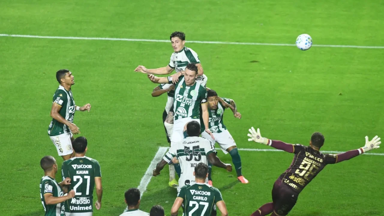 gol-coritiba-chapecoense-e1786237525507006656510202608082322.webp.webp