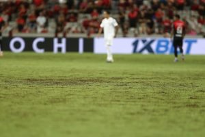 gramado-arena-da-baixada