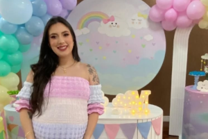 gravida-gemeas-morre-bebe-arco-iris