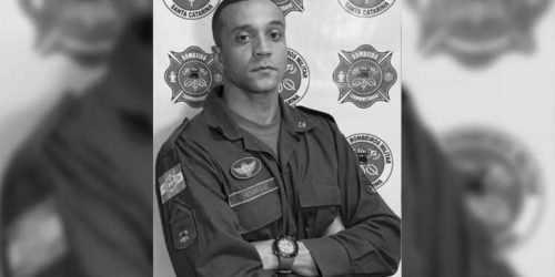 Acidente com alta velocidade e suspeita de racha deixa dois veículos destruídos