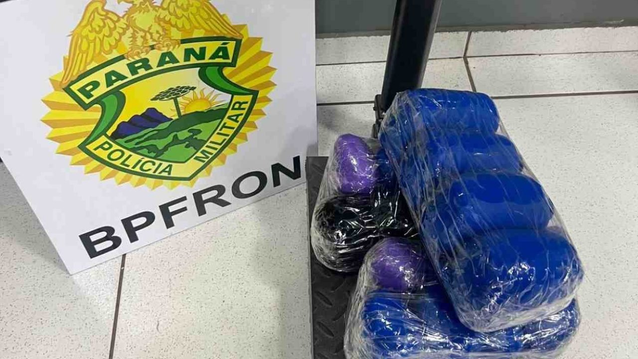 Ônibus Foz–Curitiba interceptado com haxixe — Foto: H2FOZ