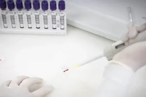 Caso suspeito de Ebola é investigado em SP — Foto: Caso suspeito de Ebola é inve
