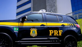 Foto: O suspeito foi detido pela Polícia Rodoviária Federal (Foto: Imagem Ilustr