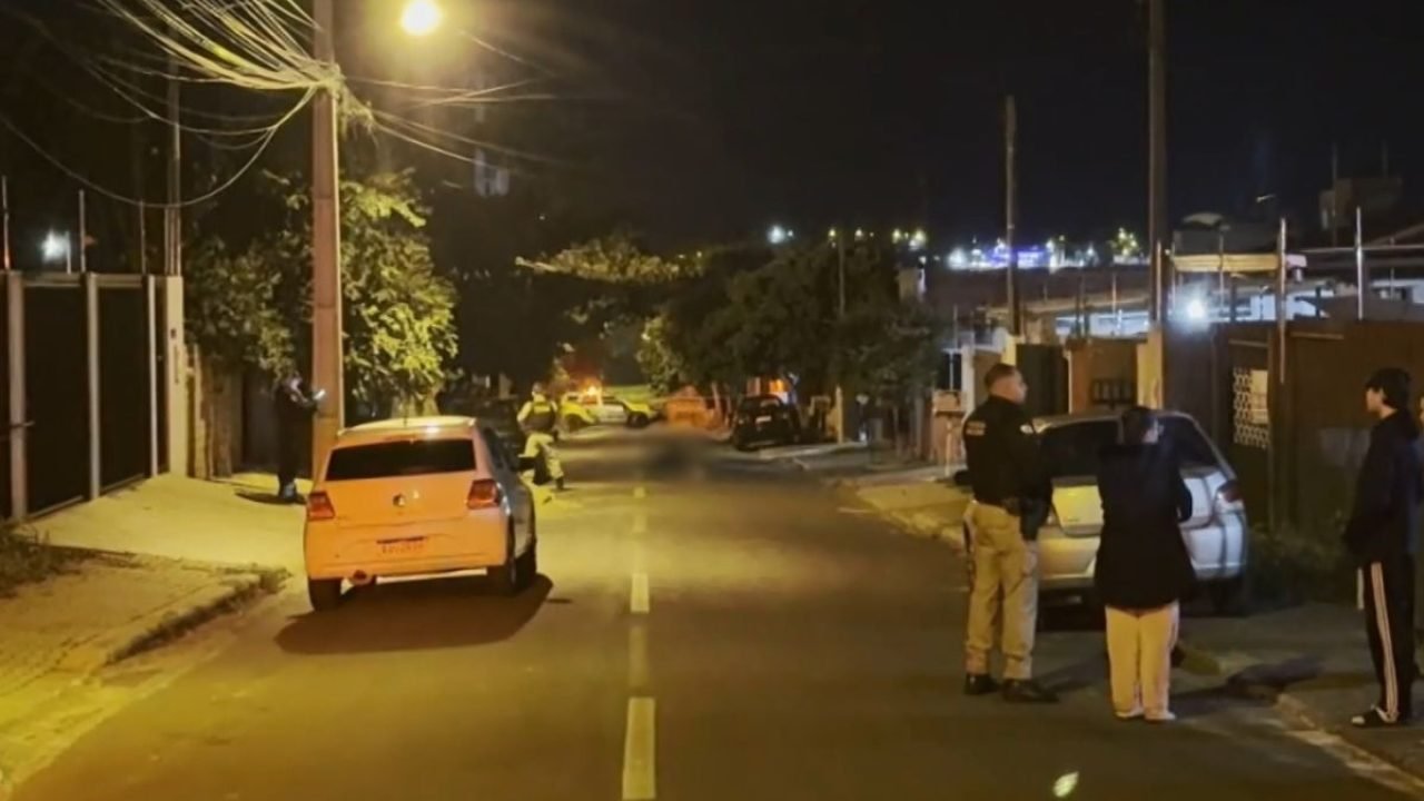 Uma tentativa de assalto terminou com um suspeito morto. — Foto: Uma tentativa d