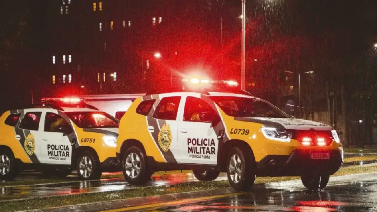 A vítima foi encontrada caída no chão com vários ferimentos de arma de fogo — Fo