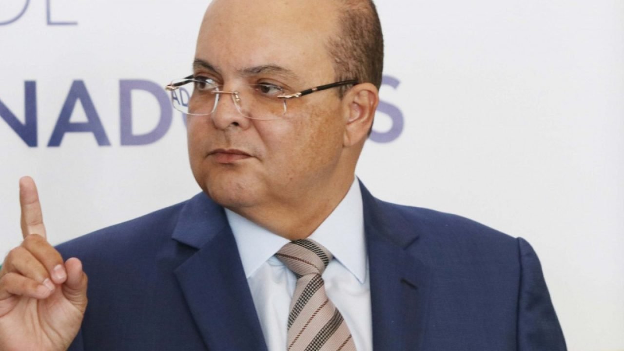 ibaneis-rocha-e-o-atual-governador-do-distrito-federal