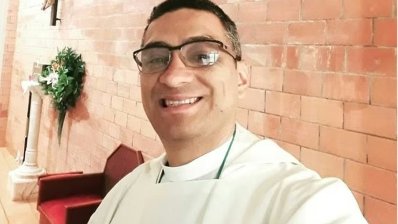 Ronaldo dos Santos Araujo, padre piauiense que casou Cristiano Ronaldo e Georgina Rodríguez — Foto: Divulgação | Arquidi
