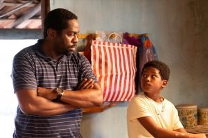 Imagem colorida do filme Feito Pipa, com Lázaro Ramos, e Yuri Gomes — Foto: 1 de