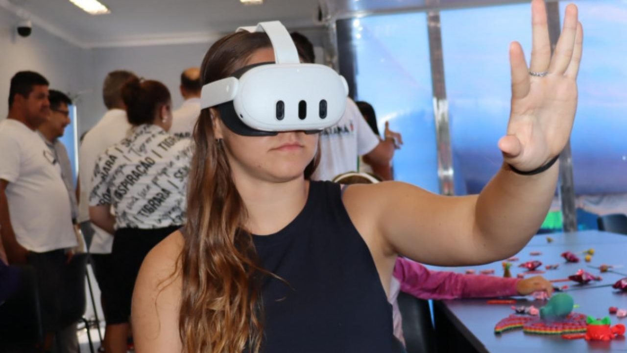 Carreta da Inovação — Foto: Governo do Paraná