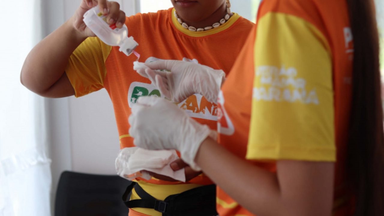 Pronto Atendimento na orla de Caiobá — Foto: Governo do Paraná