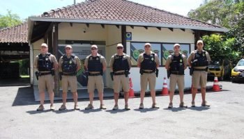 Comandante-Geral da PMPR visita unidades do litoral — Foto: Governo do Paraná