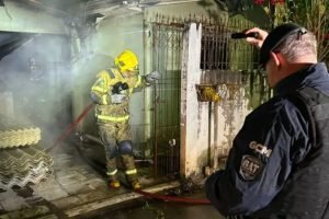 incendio-casa-ponta-grossa-2-960x592-1