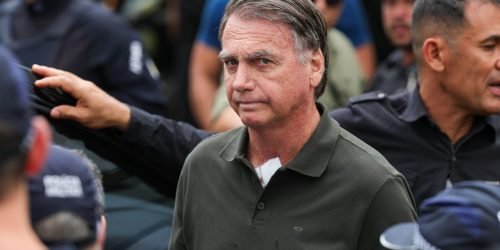 jair-bolsonaro-arma