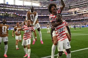 Os Estados Unidos são o segundo país cede a vencer seus dois jogos na competição