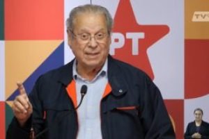 jose-dirceu-evento-do-pt-300x180-1
