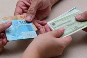 justica-condena-quatro-pessoas-por-fraude-e-compra006793310202610261605.jpg