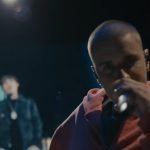 Foto: 1 de 1 Imagem colorida de Justin Bieber cantando Baby com o clipe passando