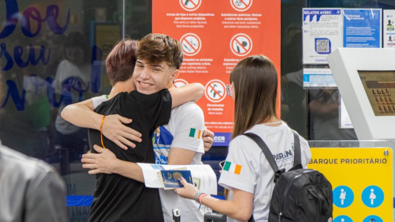 Estudantes do Programa Ganhando o Mundo — Foto: Governo do Paraná