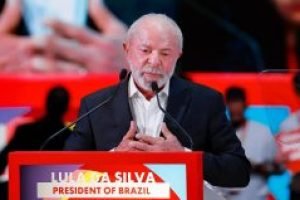 lula-defende-cuba-e-pede-fim-de-embargo-300x159-1