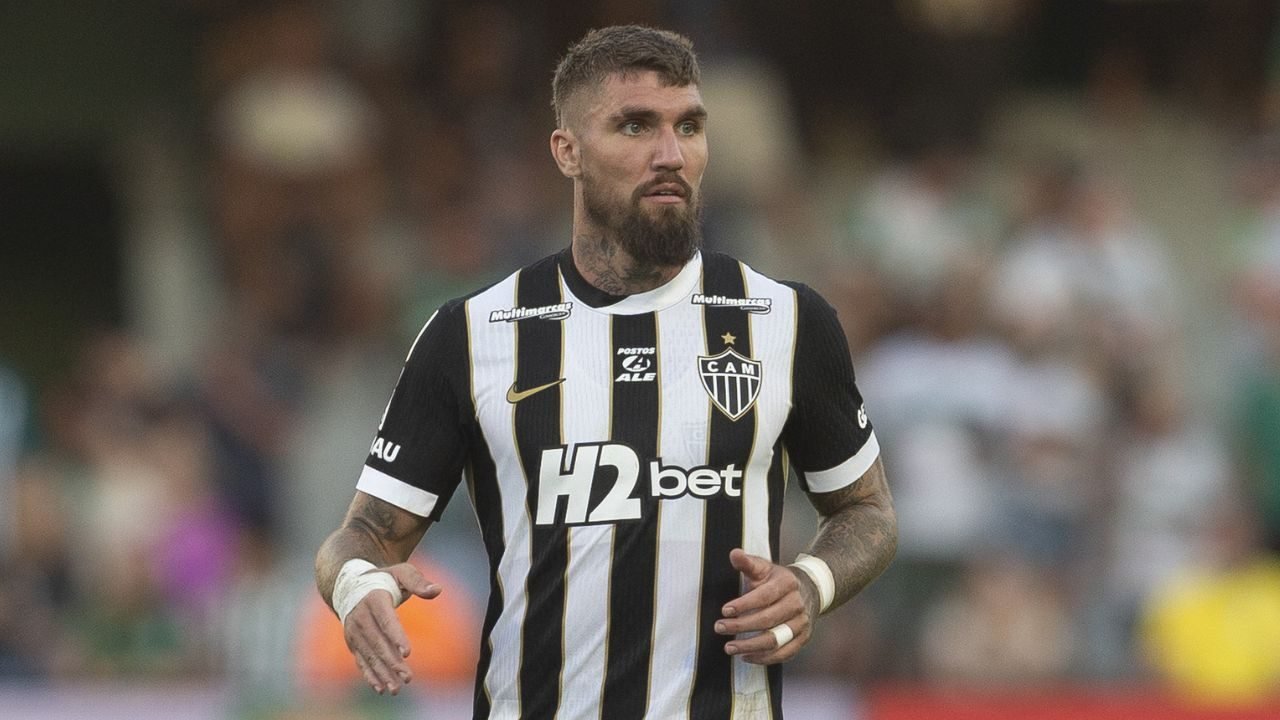 lyanco-coritiba-atletico-mg-brasileirao