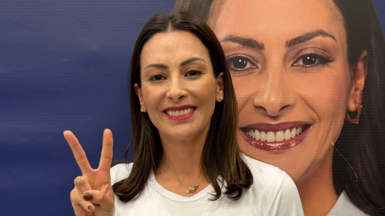 mabel-comemora-votacao-expressiva-em-ponta-grossa-006755160202610042359.jpg