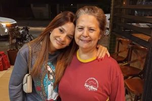 Foto: A cantora Maiara foi vista em Colombo (Foto: Reprodução/Instagram/@servbem