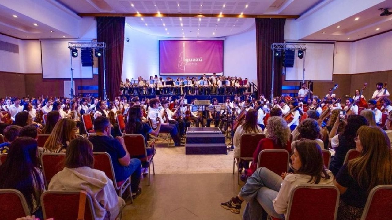 mais-de-250-jovens-musicos-participam-de-encontro-de-orquestras-em-puerto-iguazu-6a95dec0c8042