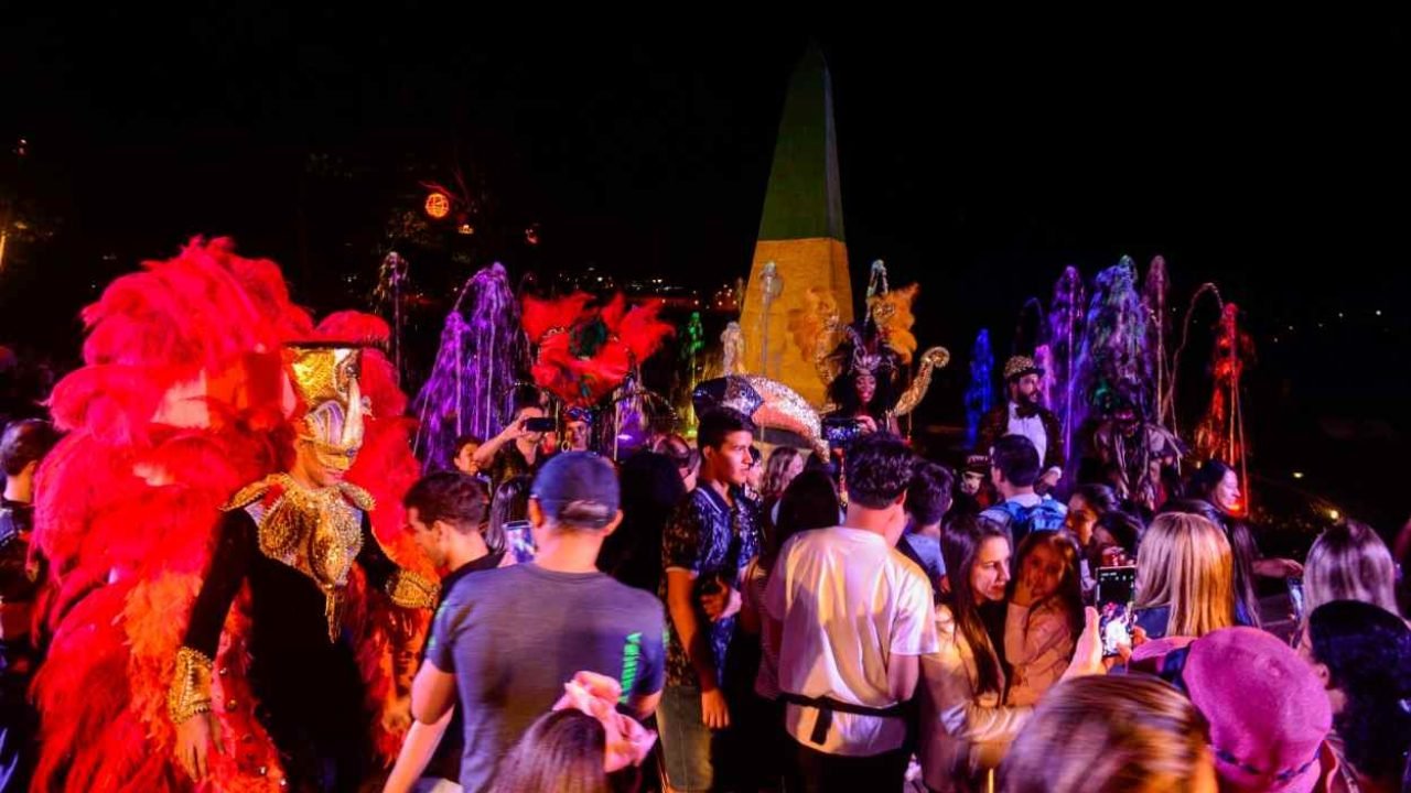 Foto: Todos os dias da programação, banda de pagode, cantoria e diversão – foto: