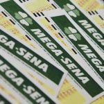 Para jogar na Mega-Sena, é preciso escolher de 6 a 20 números — Foto: Para jogar
