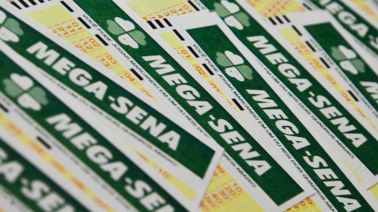 Mega-Sena sorteia prêmio de R$ 42 milhões neste sábado — Foto: Mega-Sena sorteia