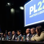 membros-do-partido-liberal-se-reunem-para-discutir006443100202606032227.webp.webp