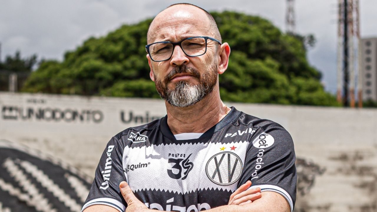 Maringá Contrata Técnico — Foto: Maringa Futebol Clube