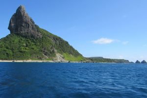 morro-do-pico-e-dois-irmaos-noronha