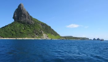 morro-do-pico-e-dois-irmaos-noronha