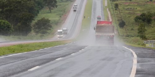 motiva-parana-da-dicas-de-seguranca-para-motorista006790140202610231900.jpg